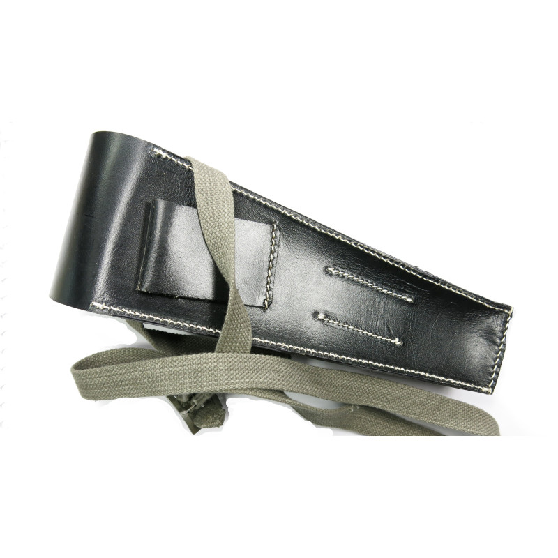 Pouch cuir lance grenade Wh 39/45 repro Pouch cuir lance grenade Wh 39/45 repro