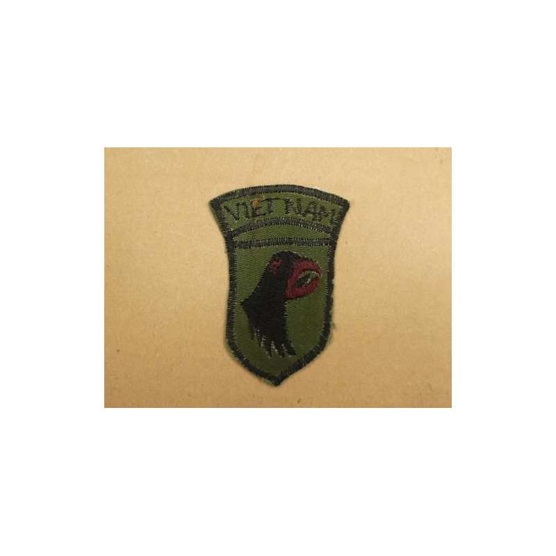 Patch 101 st Airborne Vietnam réf 17