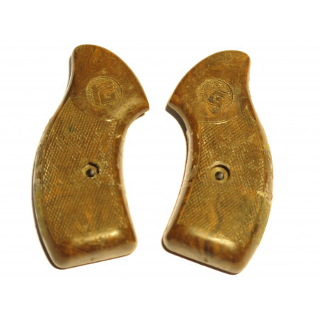 Plaquettes de crosse revolver RG6 Ref Pl 114