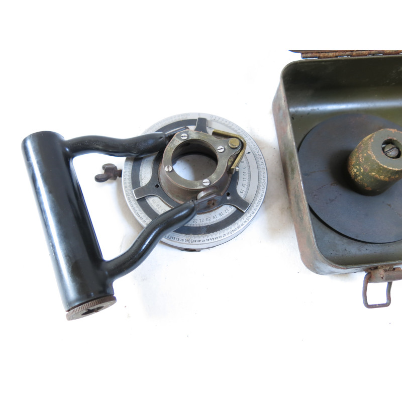 Outil de réglage d'artillerie Setter fuze  M28 US avec sa boite Réf 125