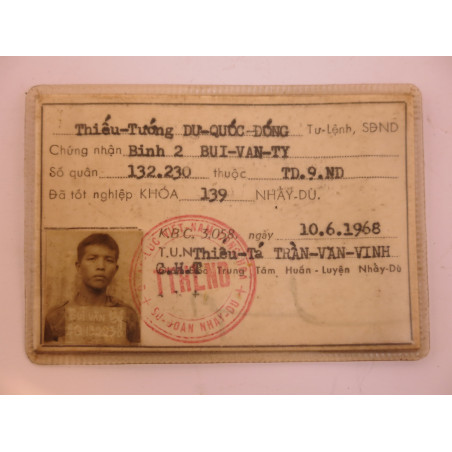 Carte brevet parachutiste ARVN 1968 Ref CA30 bo doc