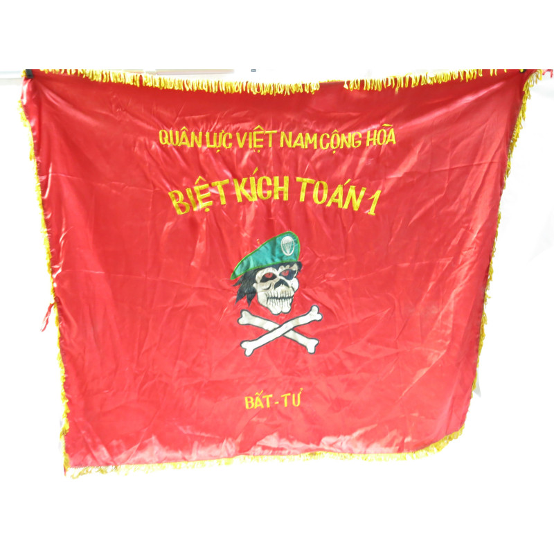 Drapeau Special forces ARVN Ref dr 589