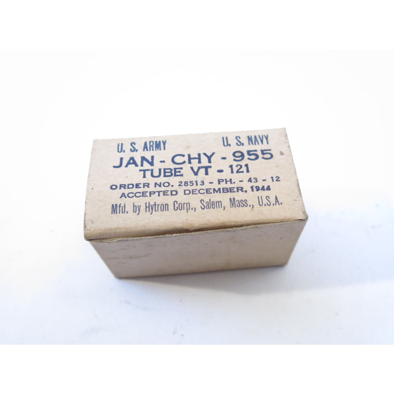 Tube radio  US Army VT 121 dans sa boite 1943 box 208 