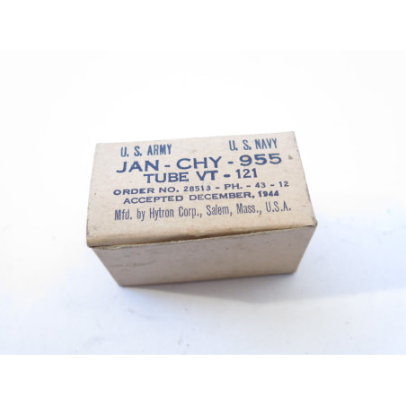 Tube radio US Army VT 121 dated 1944 box 208