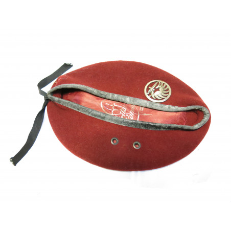 Beret rouge Francais avec insigne Ref co 45 