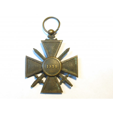 Croix de guerre 1939 sans ruban Ref bo9