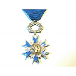 Medaille Ordre national du...