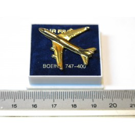 Pin's avion Boeing 747/400 Air France doré ref bo 45