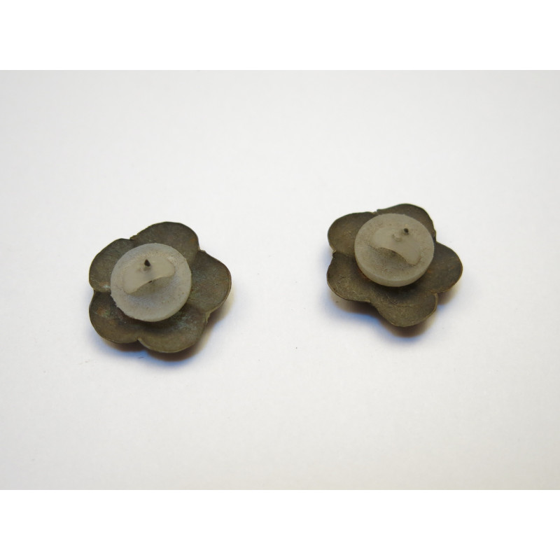 Paire d'insigne de col métal ARVN ref gr 1 Ref bo14