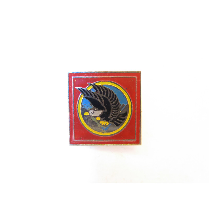 Petit insigne metal Airborne Division ARVN Vietnam ref bo 7