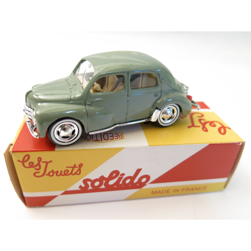 Solido Renault 4 ch avec sa boite 1/43