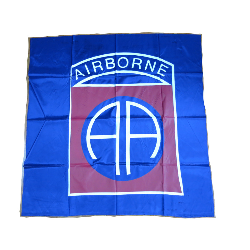 Drapeau US 82 Airborne dimension 1.15 m x 1.15 m 