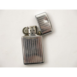 Briquet Zippo slim model original gravure ref z 52