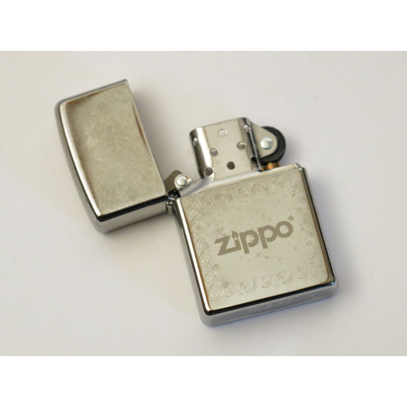 Briquet Zippo original gravure Zippo  ref z 64