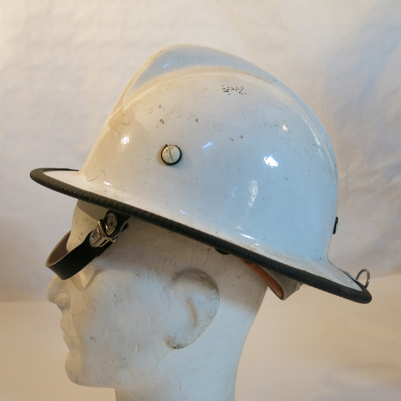 Casque pompier Suisse ref ca 333