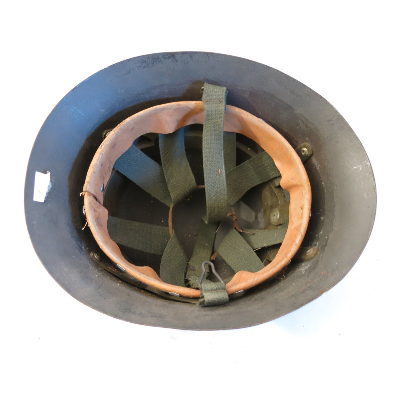 Casque acier Suédois ref ca 28 box 7 