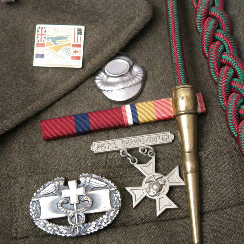 Ensemble veste jupe chemise Marines women Nancy York 