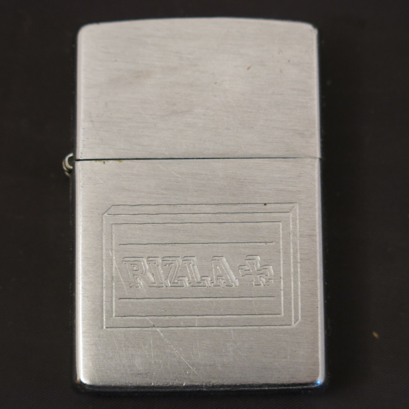 Briquet Zippo original Rizla 1999 ref z 107