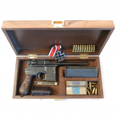 Boite de presentation pistolet C96 Schnelfeuer ref 2