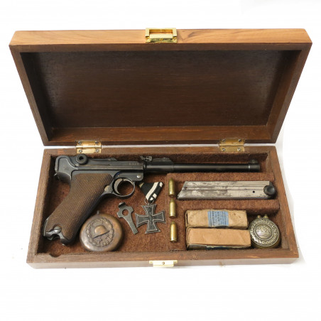 Boite de presentation Luger P08 Artillerie ref 2