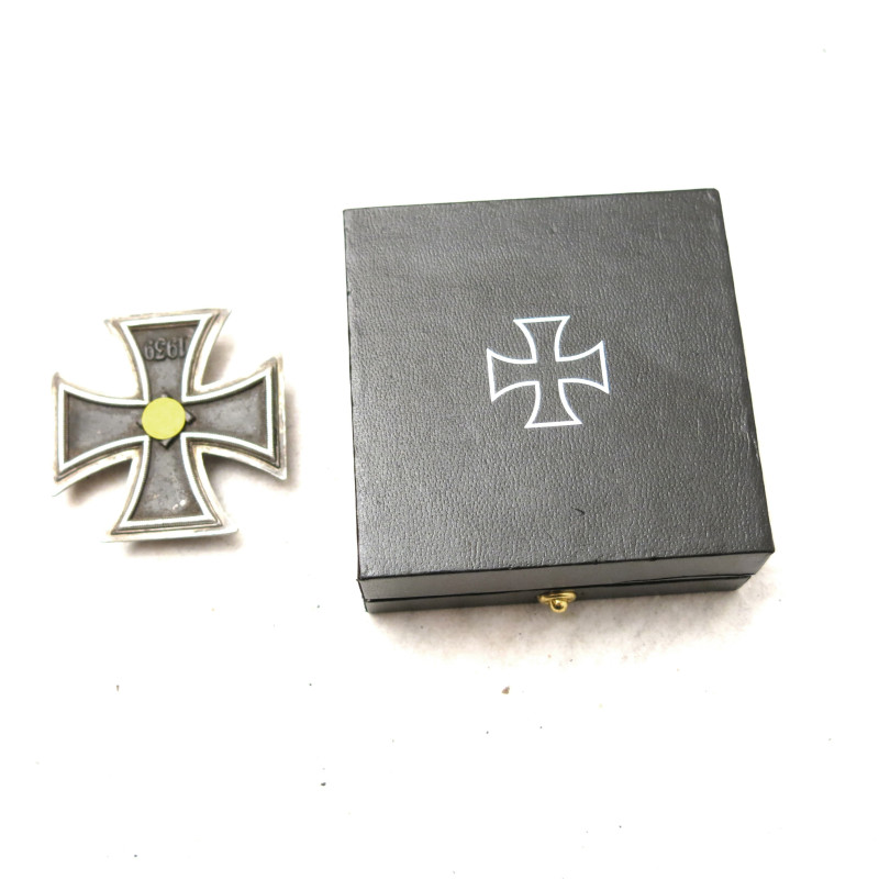 Boite vide pour croix de fer 1 classe repro ref 23 