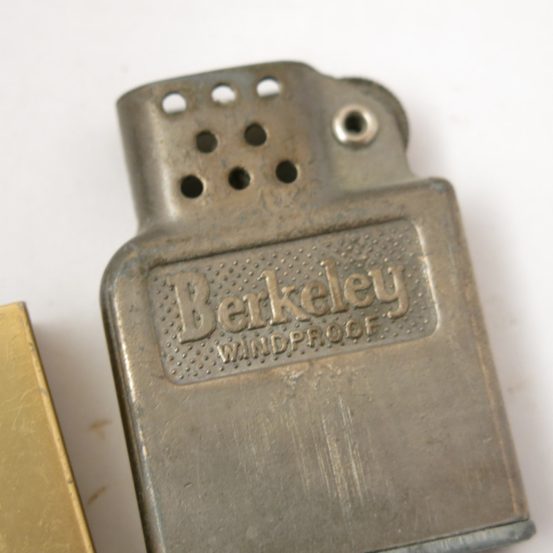 Briquet ancien Berkeley ref z 132