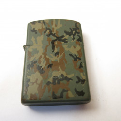 Briquet style Zippo camo...