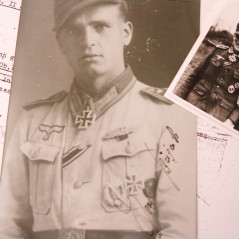2 Photos dédicacées  Ritterkreuz 1943 Hans Bujak  