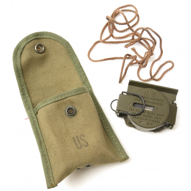 Boussole US Army Vietnam 1971 avec pouch coton neuf de stock ref bo 4226