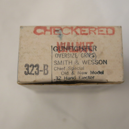Plaquettes Bois jay scott pour  Smith et Wesson Chief  ref 323 B Plain 