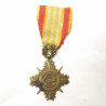 Medaille bronze d'honneur forces armées 1 classe avec ruban sud Vietnam Ref un bo 12