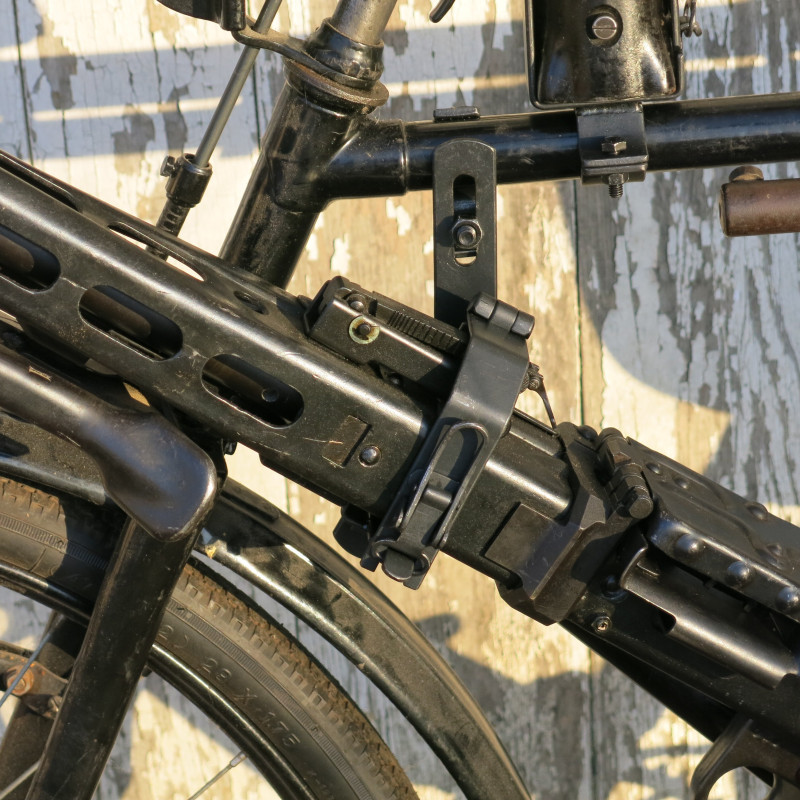 Support  MG 42 pour velo Allemand 39/45 