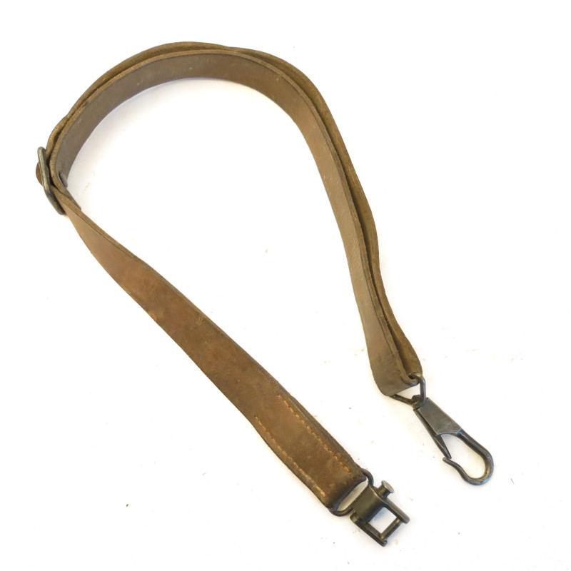 Bretelle cuir  mitrailleuse MG 13 daté 1941 ref br 147