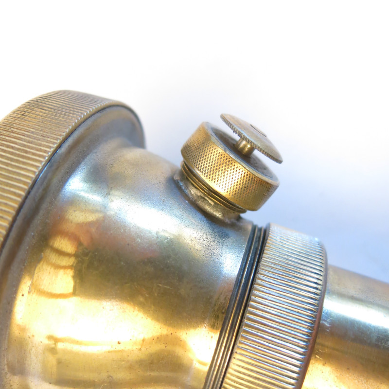 Lampe étanche de scaphandrier en bronze 