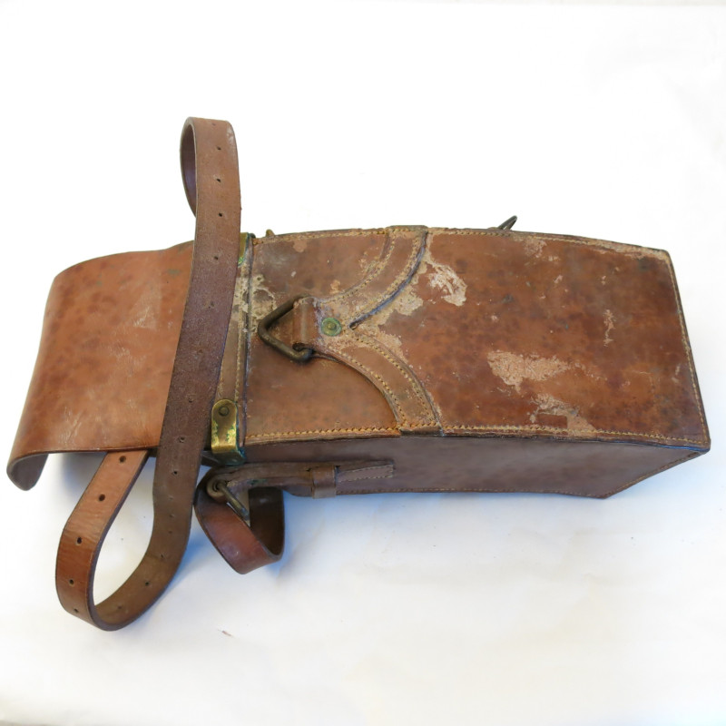 Porte chargeur en cuir pour  FM Madsen ref ma478