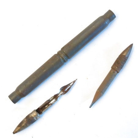 Stylo crayon  de Poilu  souvenir 14/18   Ref po 140