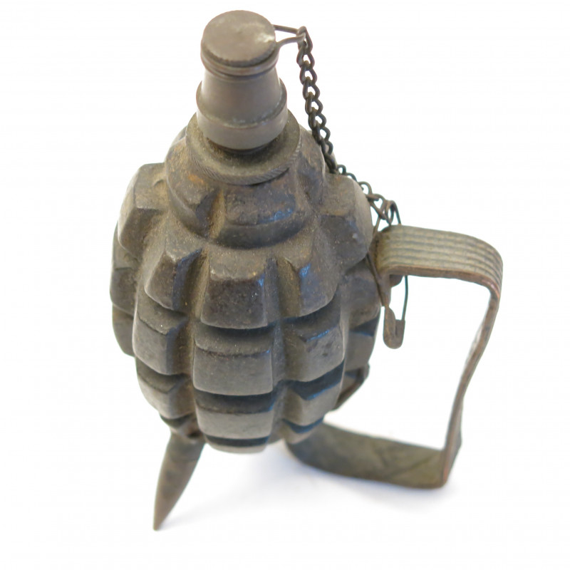 Briquet de poilu grenade ref gr 744