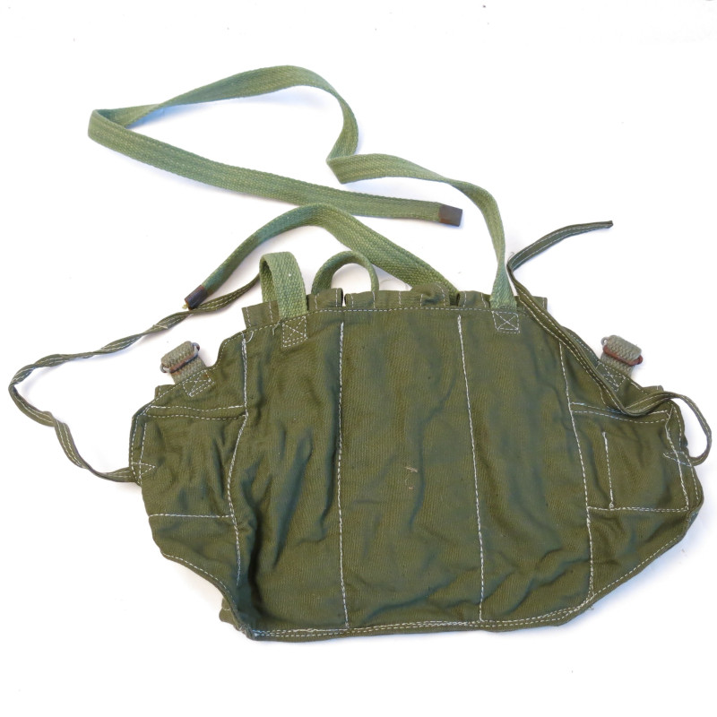 Porte chargeur AK47 Viet cong modele bouton bois