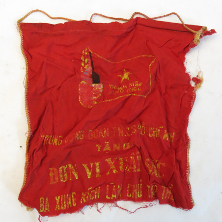 Drapeau Viet cong ref un 130