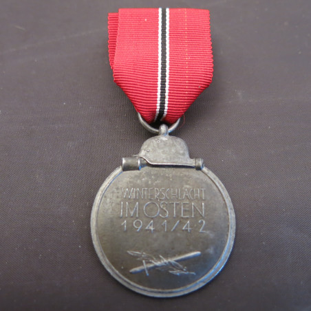 Médaille  front de l'est originale 1942 ref bo 11 