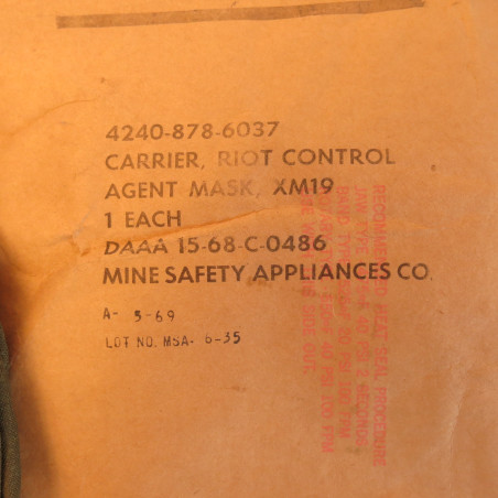 Rare housse masque a gaz US Vietnam XM 28 dans son emballage d'origine