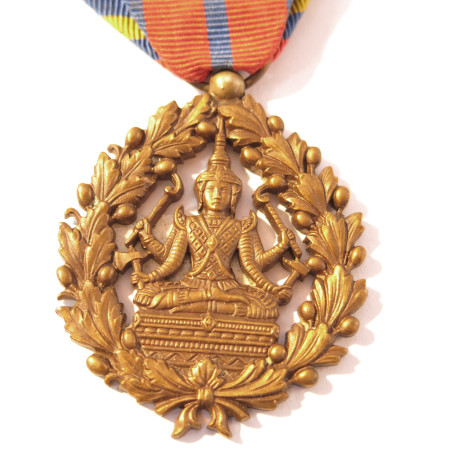 Medaille du travail Cambodge ref bo5