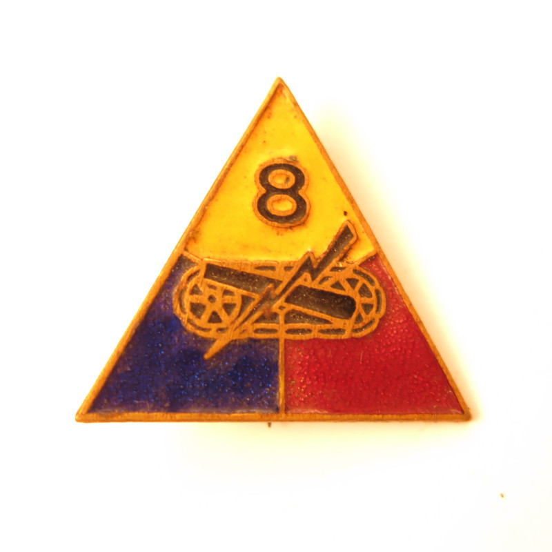 Insigne emaillé original 8 th tankiste ref bo 12  
