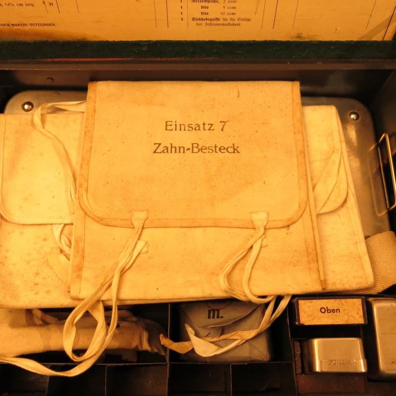 Boite Chirurgien Allemand WH  1943 Truppenbesteck 