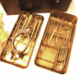 Boite Chirurgien Allemand WH  1943 Truppenbesteck 