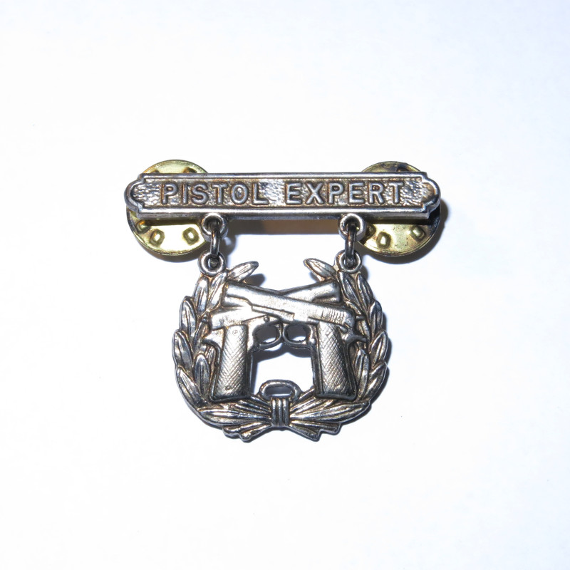 Badge qualification  tireur Colt 45 US Army 1944 bo 52 