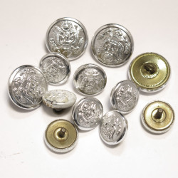 Lot de 12 boutons US 39/45...