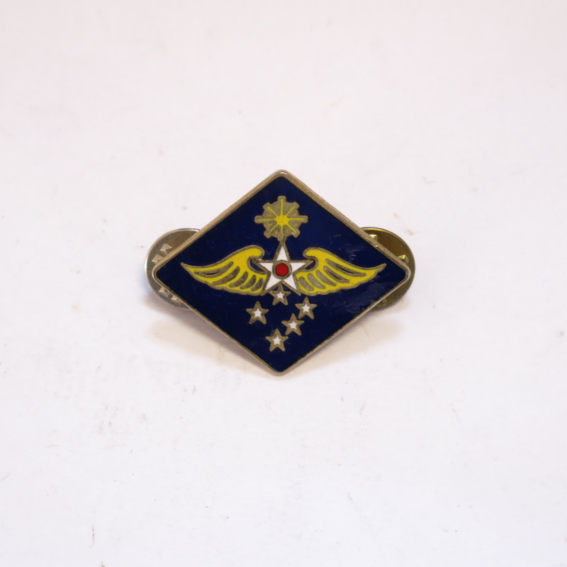 Insigne emaillé original 8 th US Air Force ref bo 42