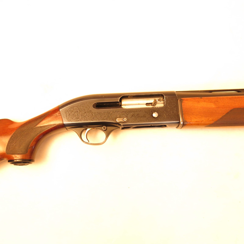 Fusil Beretta modèle 302 semi auto calibre 12 