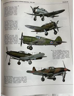 Superbe Encyclopédie Mondiale des avions militaires de E. Angelucci